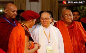 Hình ảnh cựu tổng thống Myanmar, cư sĩ Thein Sein xuất gia